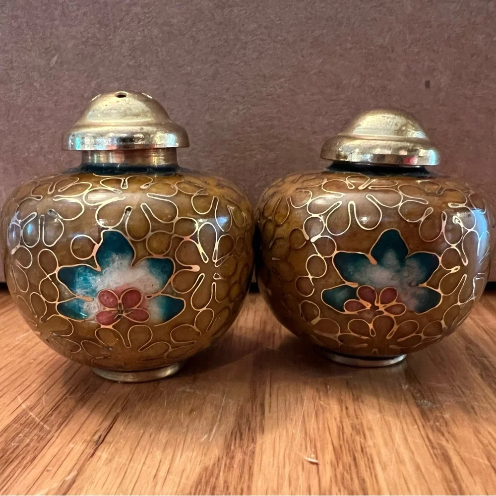 Vintage Chinese Cloisonne Salt and Pepper Shaker Set